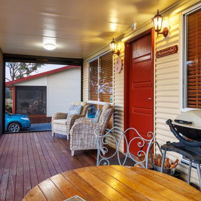 Stargazers Escape Stanthorpe Luna Cabin 30 Fhd Stargazers Escape Stanthorpe Luna Cabin 30 Fhd